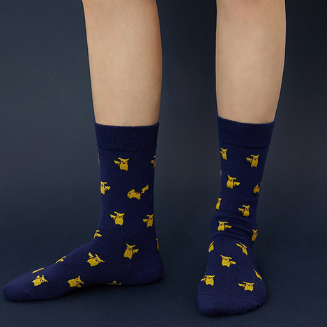 ピカチュウのソックスをチェック！