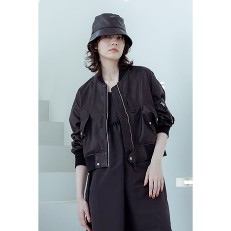 スタイリスト・大草直子さんとのコラボジャケットが登場