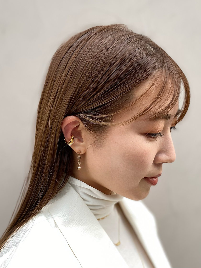 ウィンターシーズンを彩るレイヤードジュエリースタイル