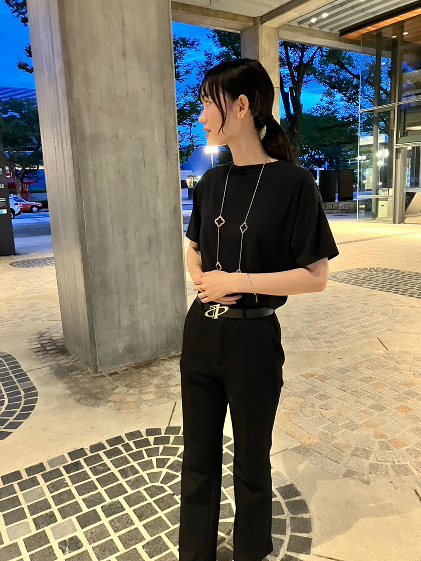 日常に輝きを添えるジュエリースタイル