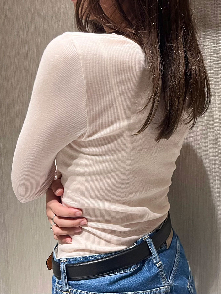 今買うべき「コットンシルクリブ素材」のあったかインナー!