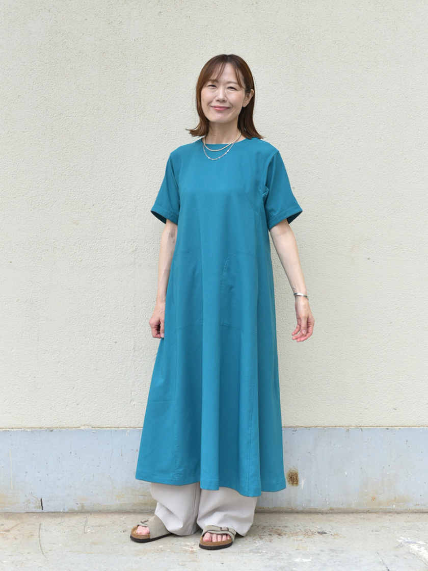 【アイロンいらずで楽しみたい】涼やかな夏のスタイリング