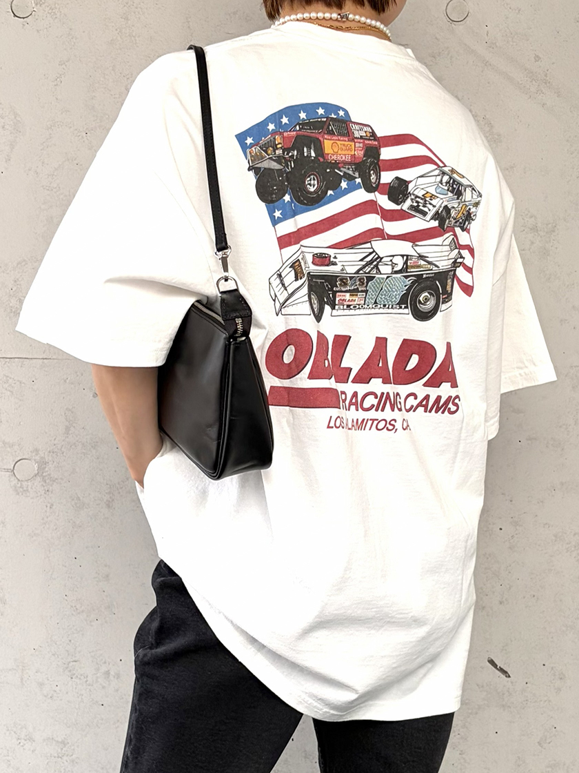 【ELLE SHOP限定】夏の主役Tシャツ「オブラダ」のRACING TEE