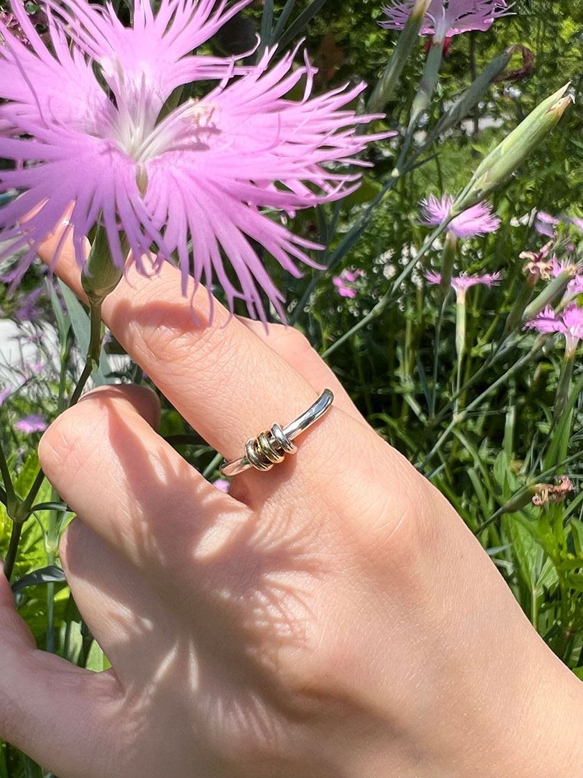 「スピネリキルコリン」YUNAの夏のリアルバイ