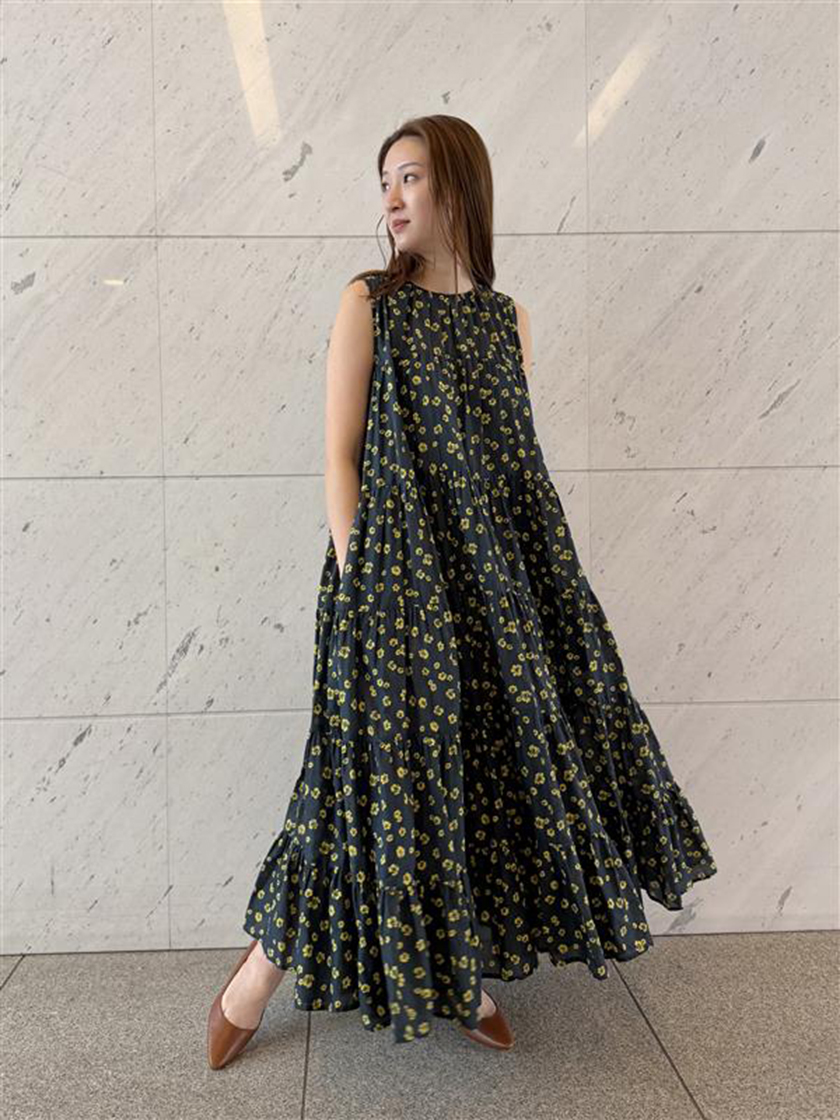 ELLE SHOP】「ダンスキン」とのコラボレーション！ UV加工とシャリ感の