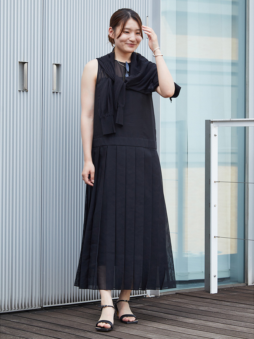 ELLE SHOP】「ダンスキン」とのコラボレーション！ UV加工とシャリ感の