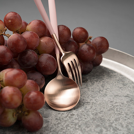 置くだけで絵になる洗練。「クチポール」で叶えるワンランク上の食卓