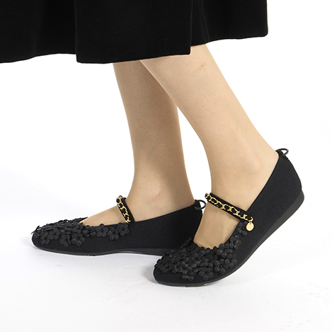 再入荷リクエストにお応えして「MUVEIL×Offen」round-MARYJANEが再入荷!