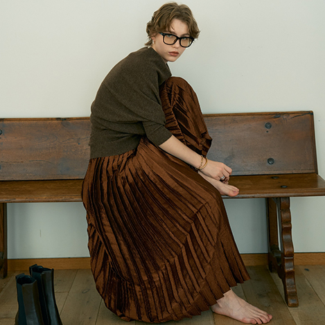 着るだけで格上げしてくれる「デザインワークス」のニットコレクション