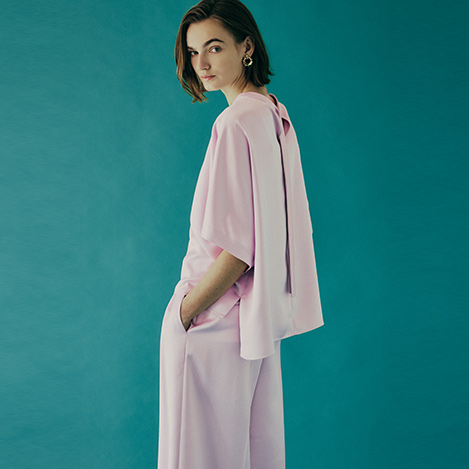 サテン・リネン・シアー、これからの季節に活躍する素材のアイテムをご紹介。