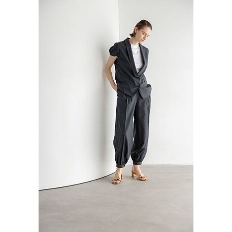 いま“ライトウールトロピカル”が大人気!