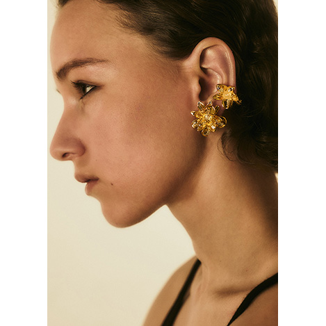 花々や水晶、万華鏡の美しさを。「イリスフォーセブン」の新作“sunset opportunity”