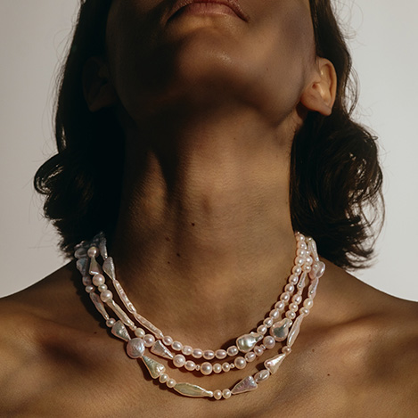 澄んだ開放感を宿す「イリスフォーセブン」の新作パール