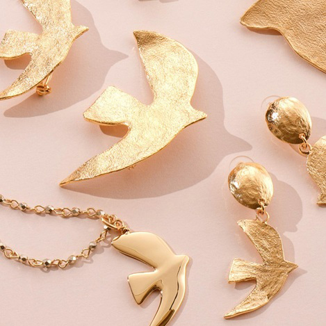 新しい旅立ちの運気アップに! 「セシル・エ・ジャンヌ」の鳩モチーフ