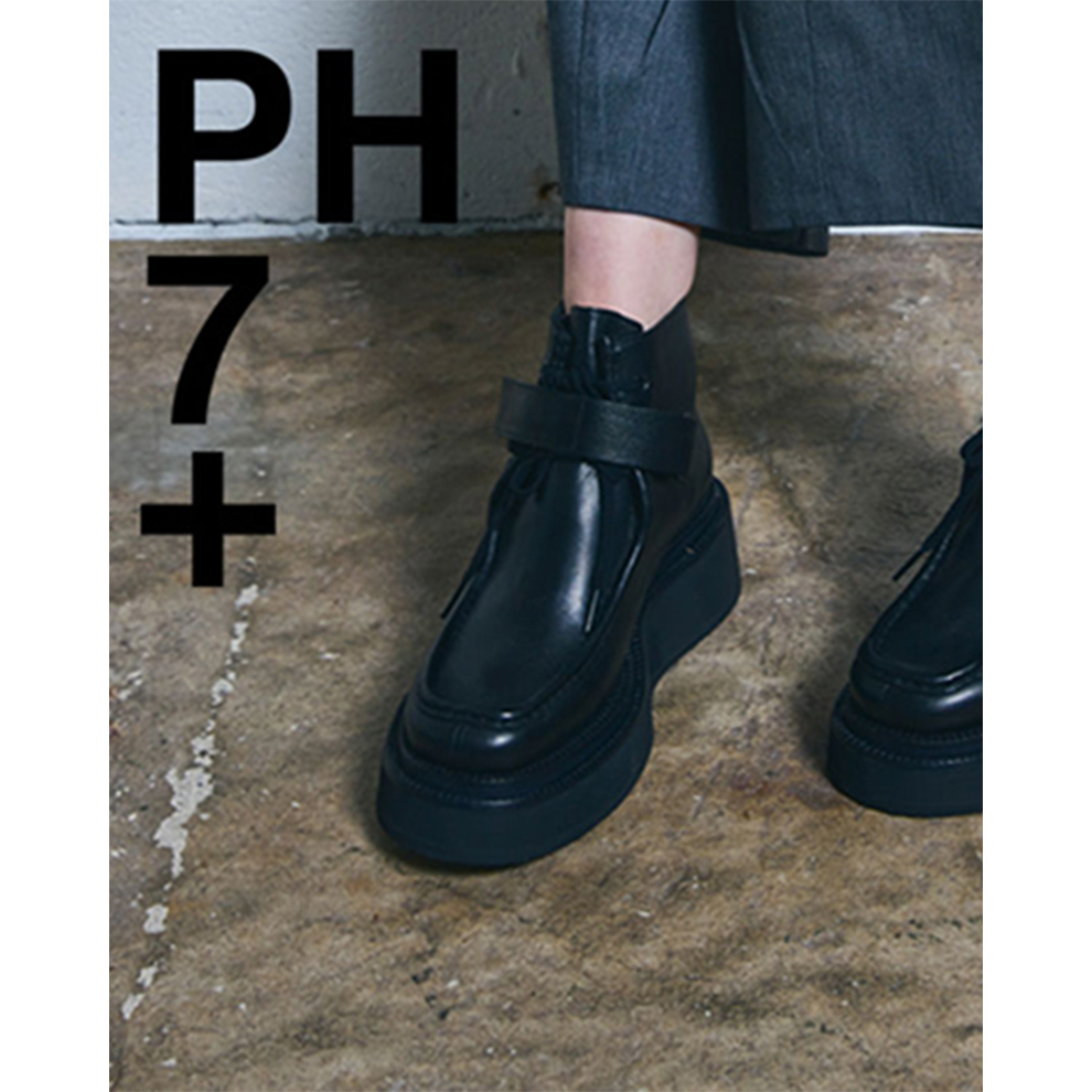 シンプルなのに存在感ある一足。「ピアッカセッテ」の秋冬シューズ&ウェアに注目