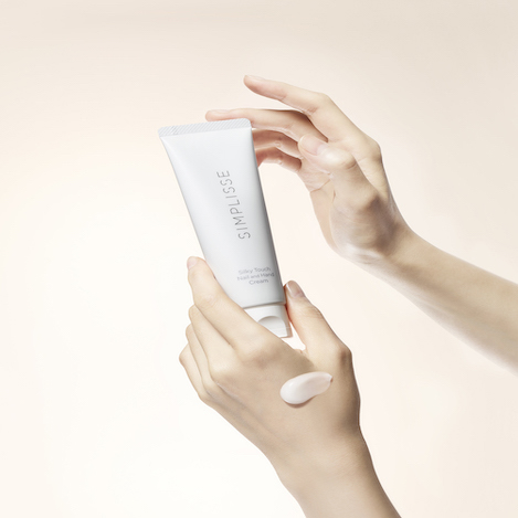 シルクのようななめらかな手肌へ。「SIMPLISSE(シンプリス)」のネイル&ハンドクリームが新発売!