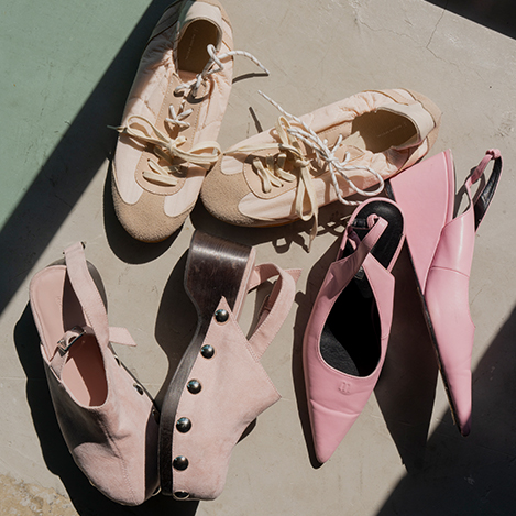 足元で遊ぶ、今シーズン