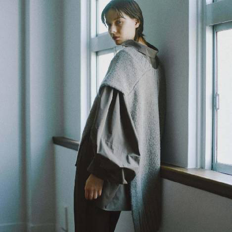 <PICK UP>秋のスタイリングを自由に彩るニットジレ