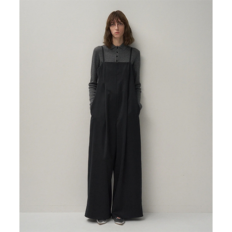 冬のワードローブに加えたい「エイトン」のジャンプスーツ＆パンツ