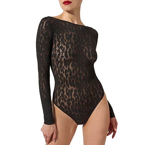 着こなしを格上げ! 「ウォルフォード」のトップス