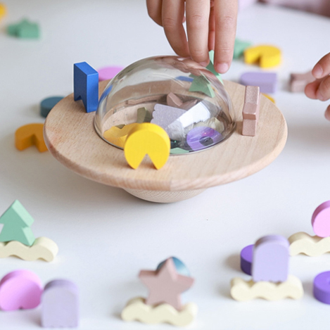 「キコアンドジジ」ギフトにもおすすめ！　UFO型のおもちゃが登場