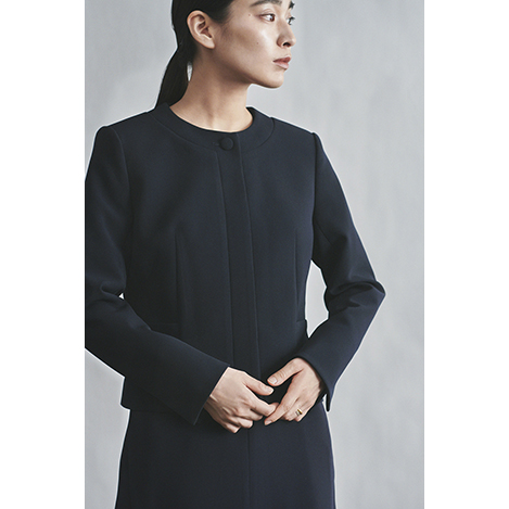 女性の美しさを引き立てるフォーマルウェアブランド「ザ ライナー」