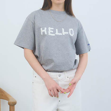 追加生産決定! こだわりの素材で差がつく【ELLE SHOP限定】「オブラダ」のHELLO Tシャツ