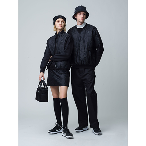 冬でもスタイリッシュに楽しめる「オブシディアン」のゴルフルック