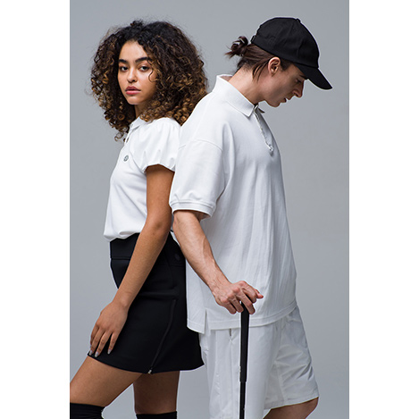 そろそろやってくるシーズンに向けてスタイリッシュなウェアのご準備を!