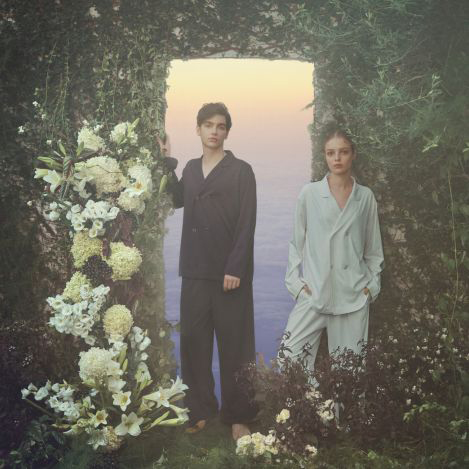 パジャマ？それともジャケット？「フートウキョウ」のダブルボタンパジャマが旅先で重宝する理由