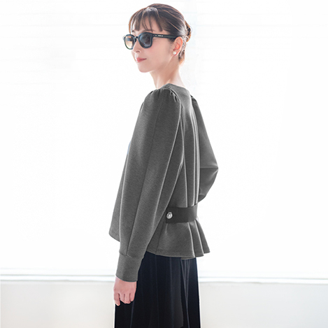 人気トップス “Elegant Back Flare Ⅱ” リッチグレー・ホワイト・デイジーピンクの3色で登場