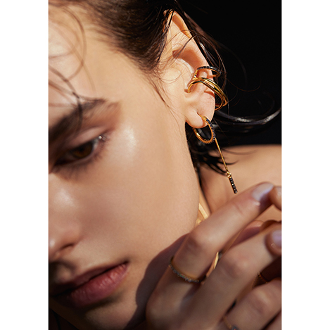 より自分らしく、より心地よく。「プラス ヴァンドーム」の“人生を楽しむ”ジュエリーに注目