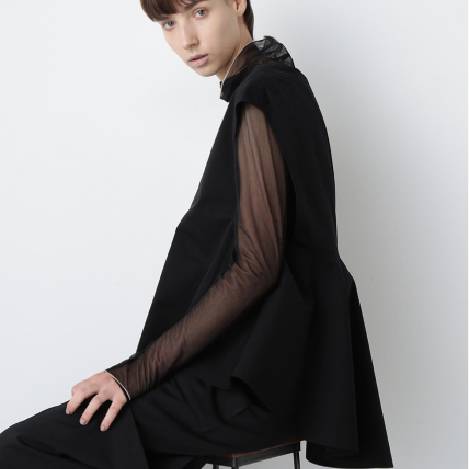 <PICK UP>日常から晴れの日も使えるペプラムジレ