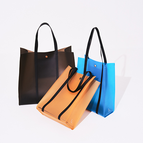 人気のトートバッグに新色が登場