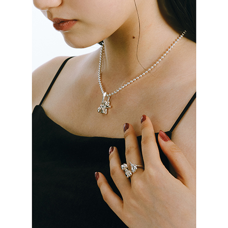 「メゾンドパルス」のドッグチャームで差をつけて