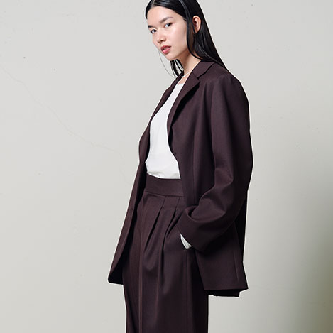 特別な日は、色とバランスで選ぶ。 J.のオケージョンスタイル