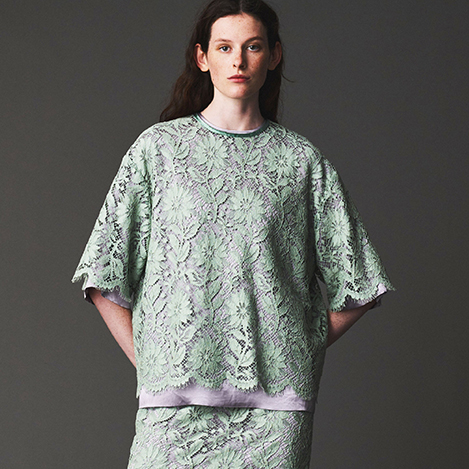 25年秋冬の新作アイテムより人気のリバーレースのセットアップをご紹介