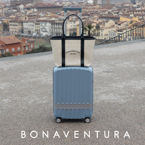 「ブリックス」とのコラボで誕生! 旅を格上げするスタイリッシュなスーツケース