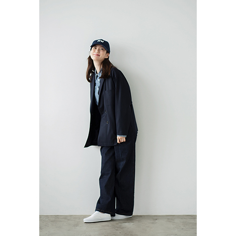季節の変わり目に重宝したいジャケットコレクション。