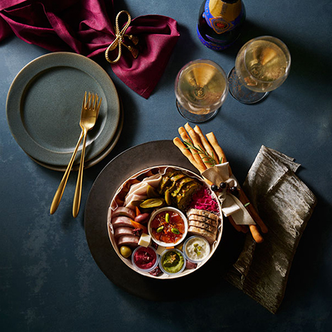 人気の「アペロボックス」に新作登場! ホリデーにふさわしいグルメを味わって